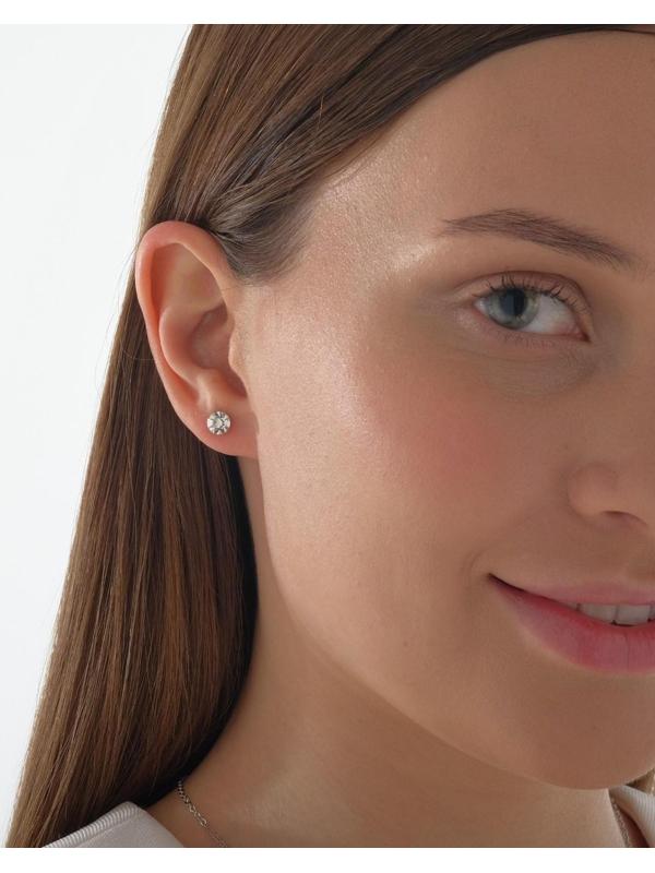 Гарнитур 4 предмета: серьги (3 пары), кулон 