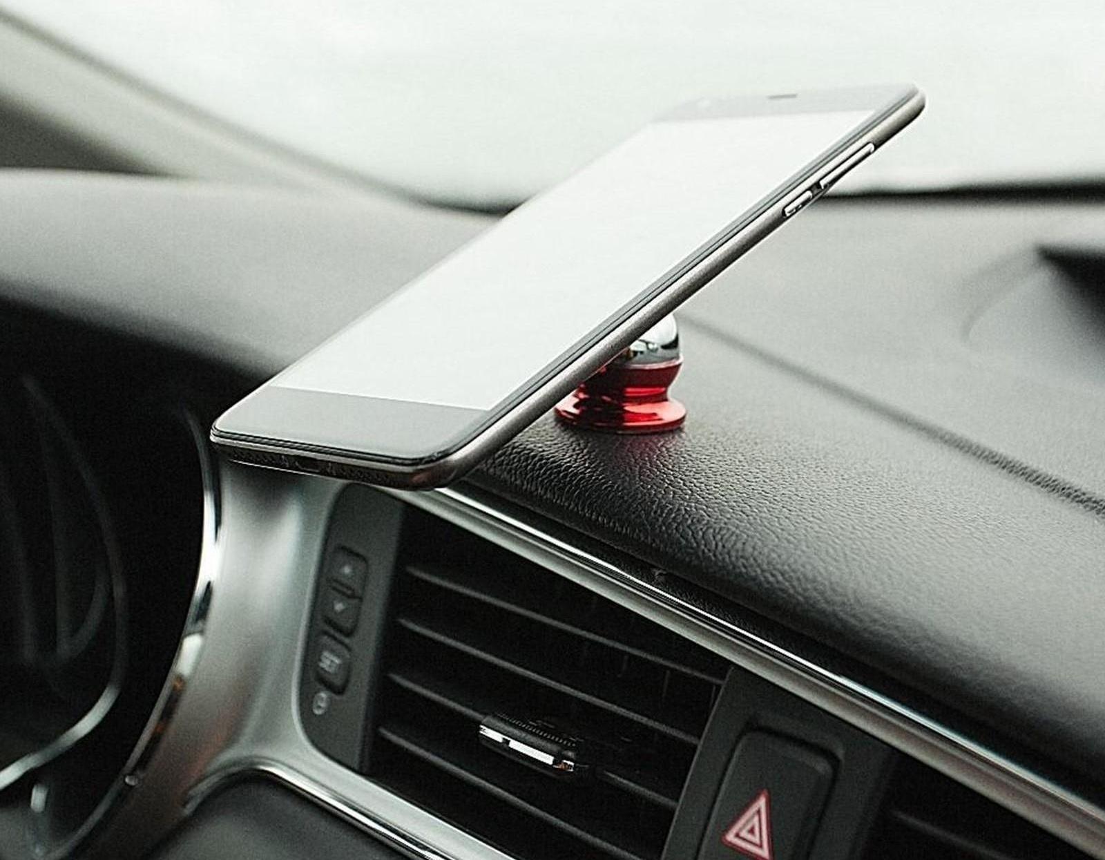 Держатель телефона  магнитный TORSO, усиленный, красный