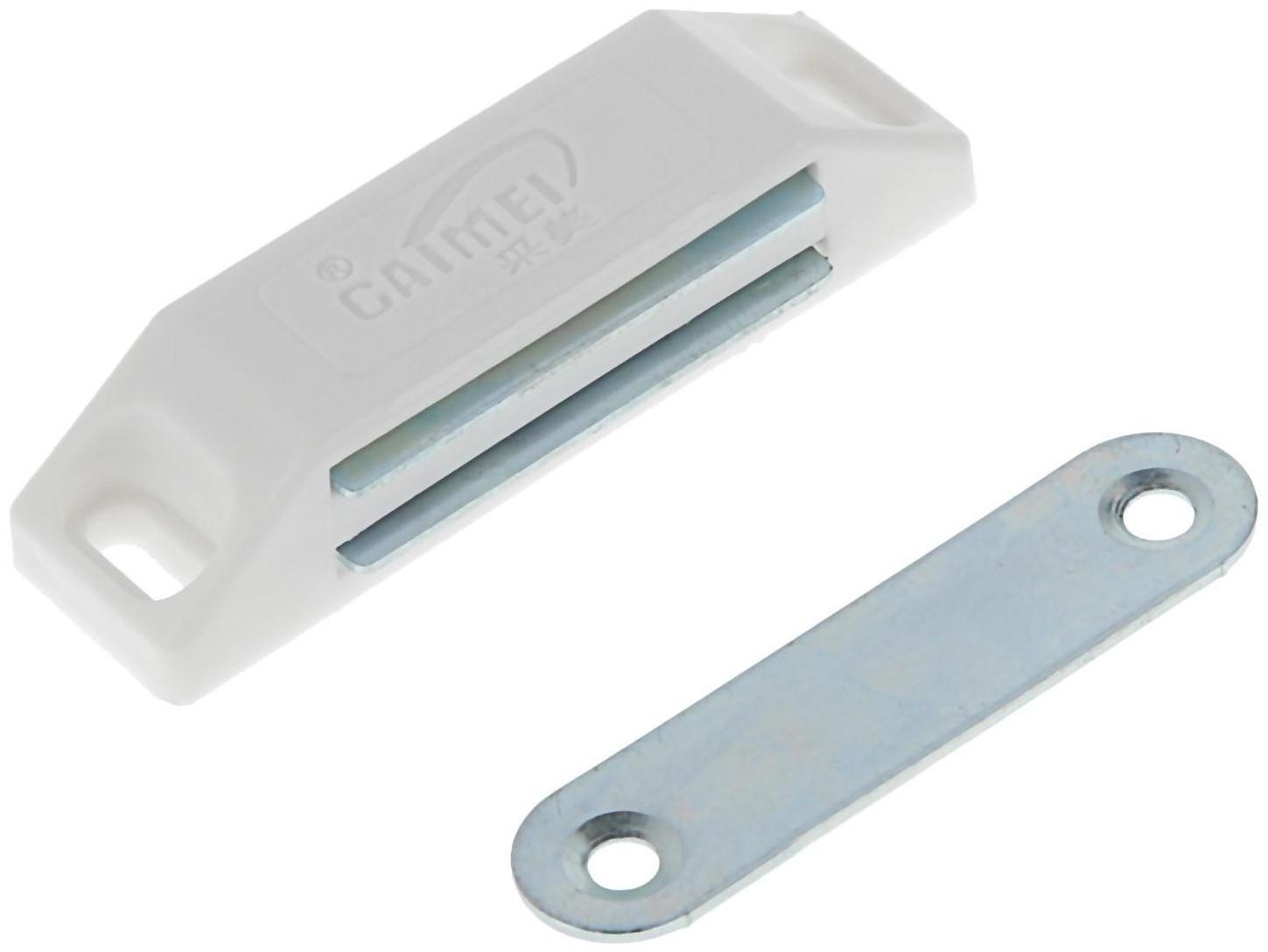 Магнит мебельный M002W, 60х13, средний, белый