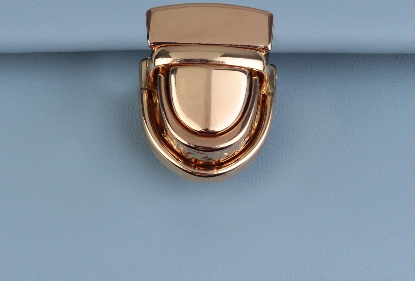 Застёжка для сумки, 3 × 2 см, цвет золотой