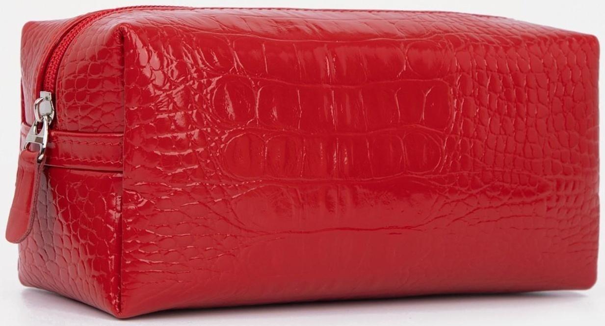 Косметичка на молнии, цвет алый кайман