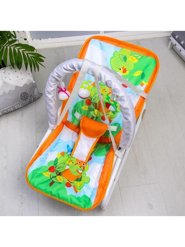 Шезлонг-качалка для новорождённых «Лесная сказка», игровая дуга, съёмные игрушки МИКС