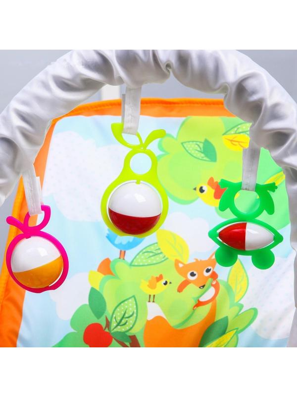 Шезлонг-качалка для новорождённых «Лесная сказка», игровая дуга, съёмные игрушки МИКС