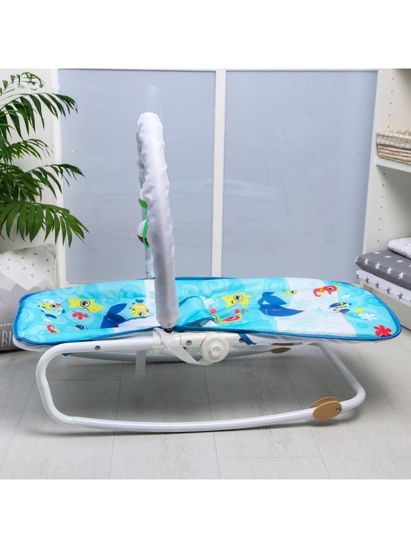 Шезлонг-качалка для новорождённых «Морское приключение», игровая дуга, съёмные игрушки МИКС