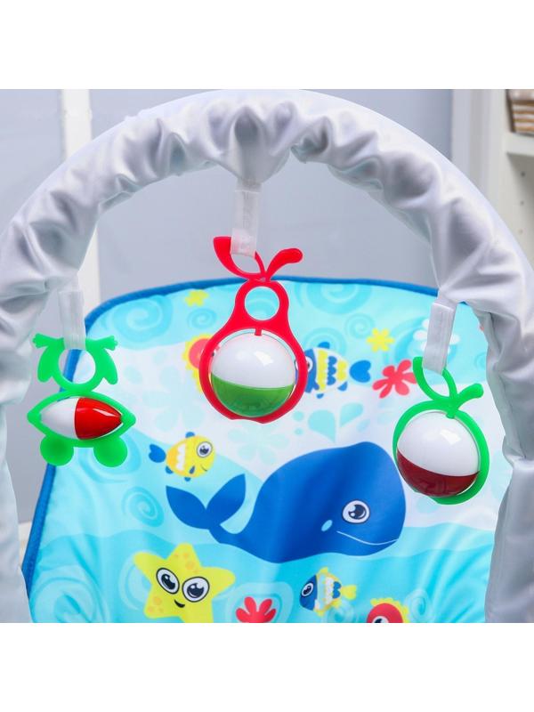 Шезлонг-качалка для новорождённых «Морское приключение», игровая дуга, съёмные игрушки МИКС
