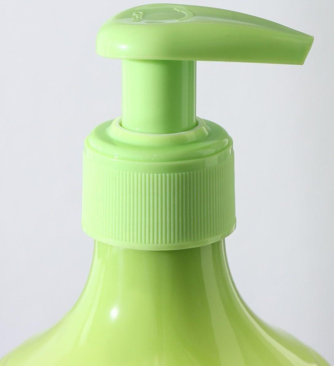 Дозатор для жидкого мыла «Волны», 7,8×7,8×15,5, цвет МИКС