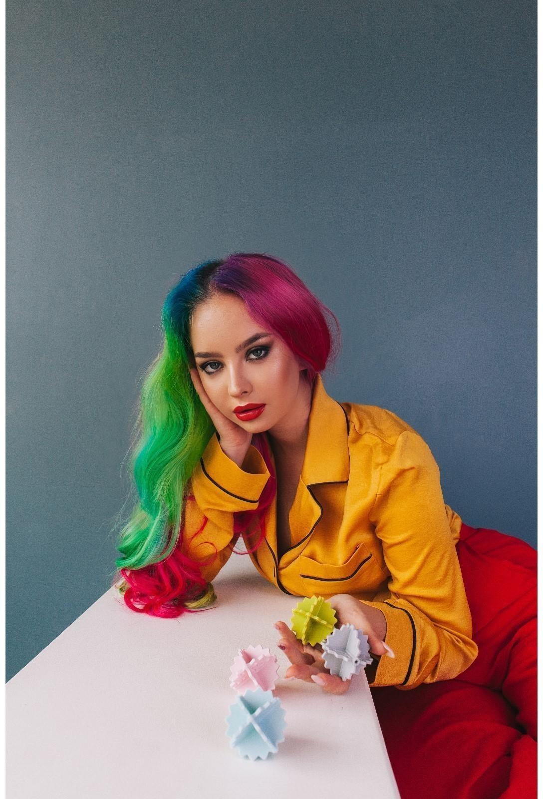 Шарики для стирки белья Доляна, 4 шт, цвет МИКС