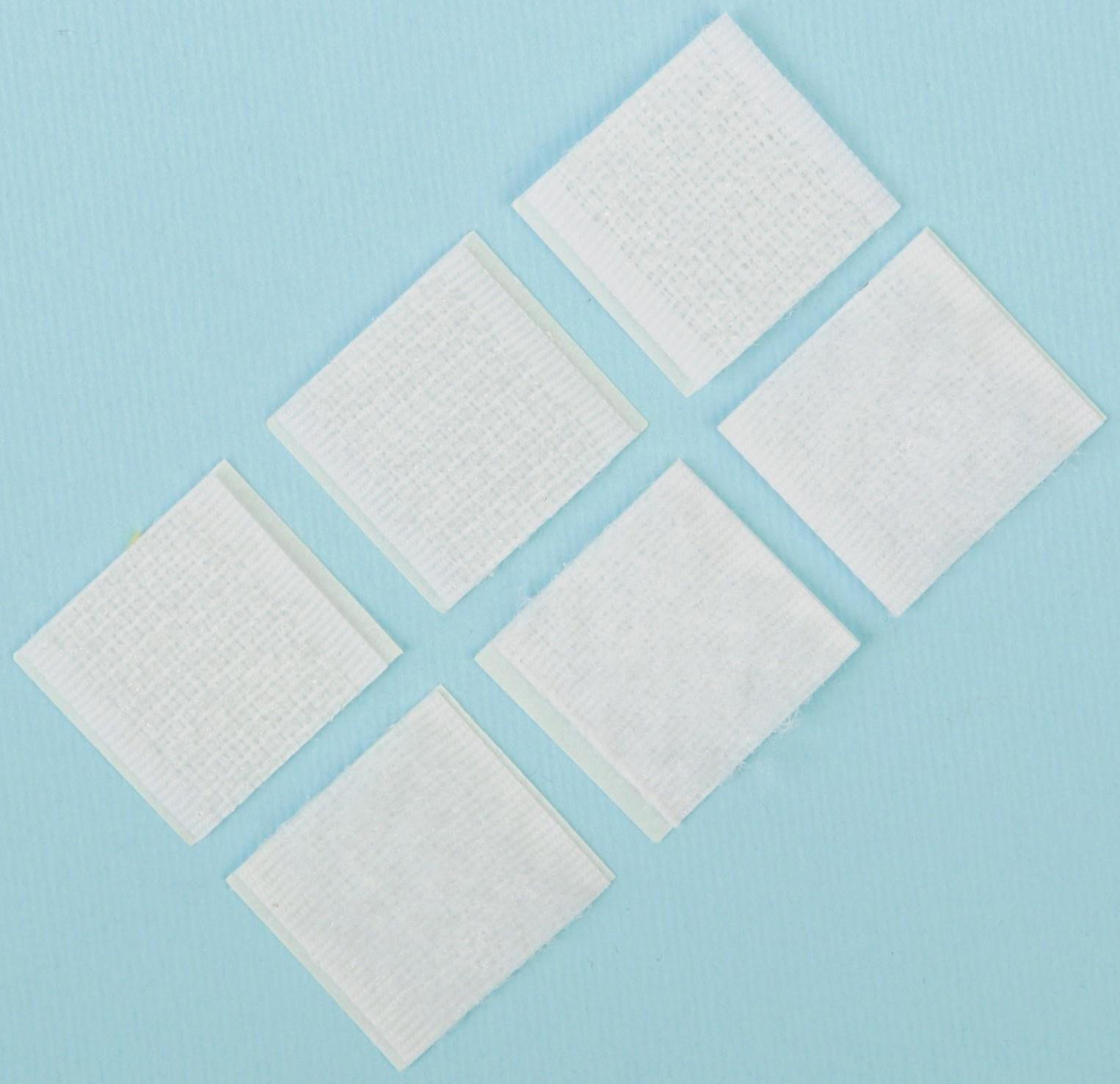 Липучка на клеевой основе «Квадрат», набор 30 шт., размер 1 шт: 2 × 2 см