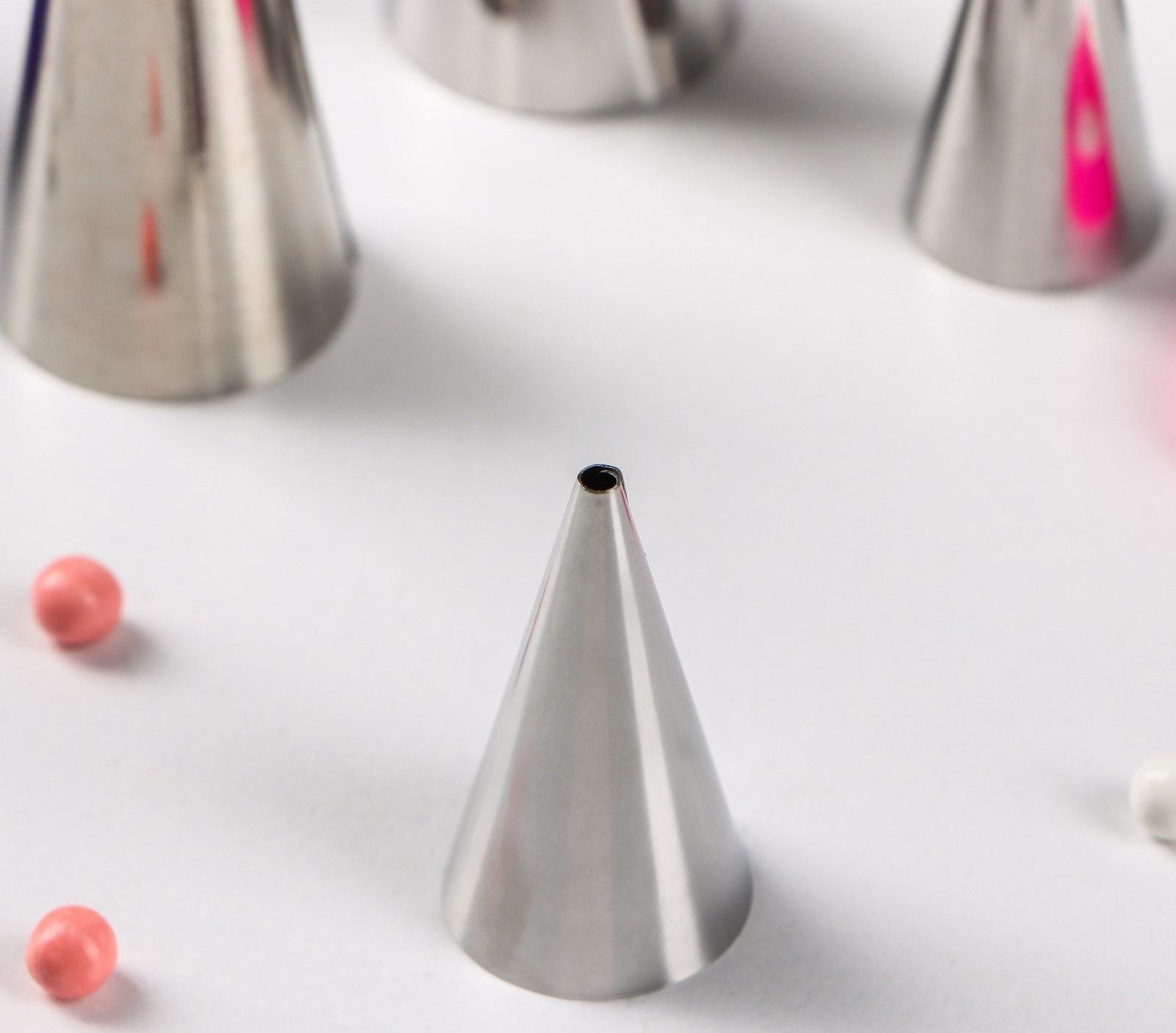 Набор насадок кондитерских Доляна, 6 шт, адаптер с колпачком, 2 переходника, зажим для мешка