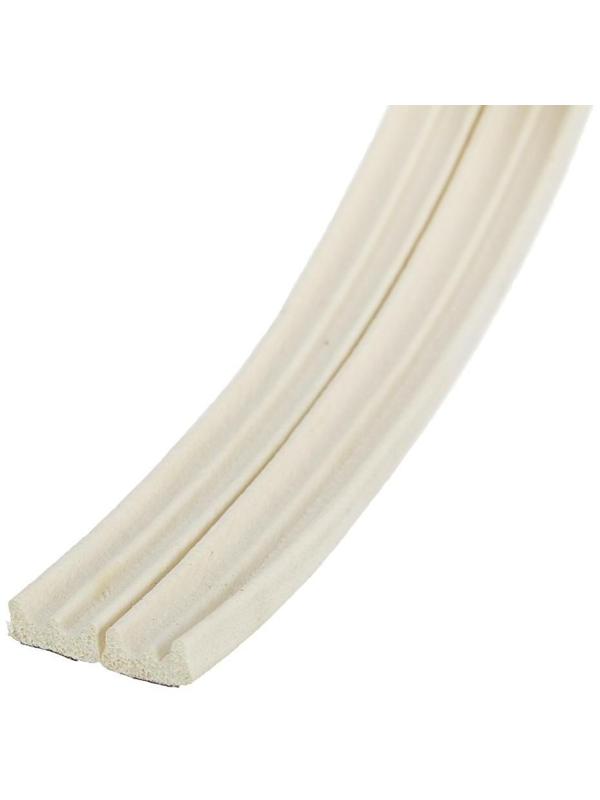 Уплотнитель резиновый ТУНДРА, профиль Е, размер 4х9 мм, белый, в упаковке 6 м