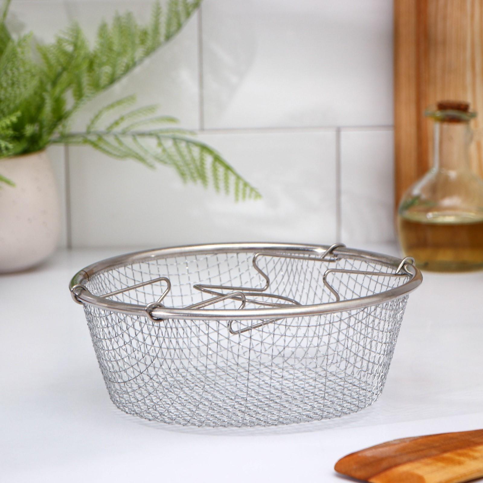 Кастрюля «Ренард», 4 л, стеклянная крышка, сетка фри 26×9 см, антипригарное покрытие, цвет красный