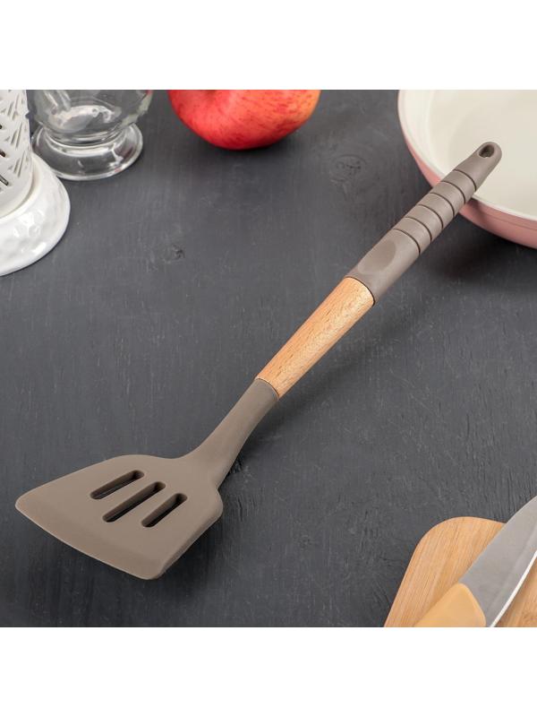 Лопатка с прорезями Доляна «Брауни», 32 см, цвет МИКС