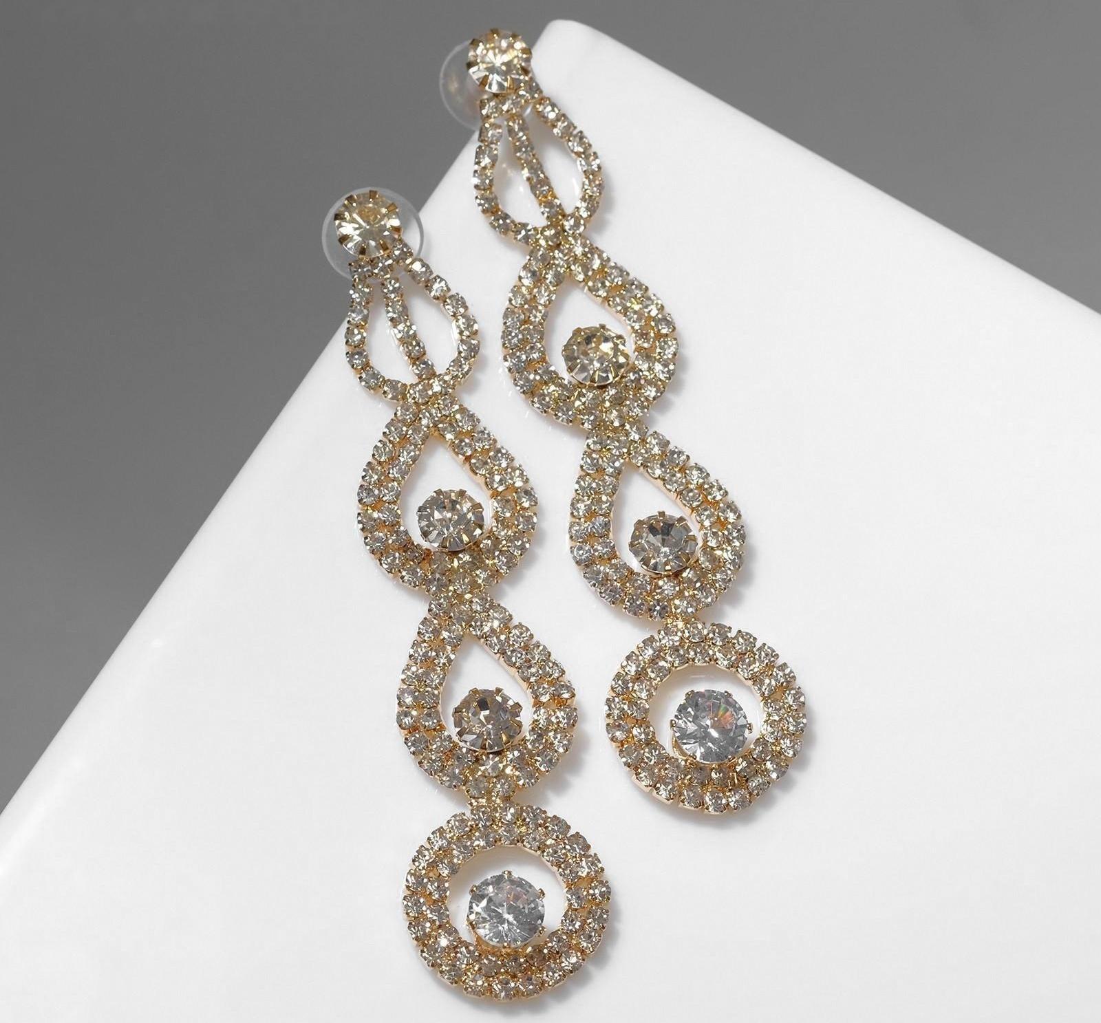 Серьги висячие со стразами 