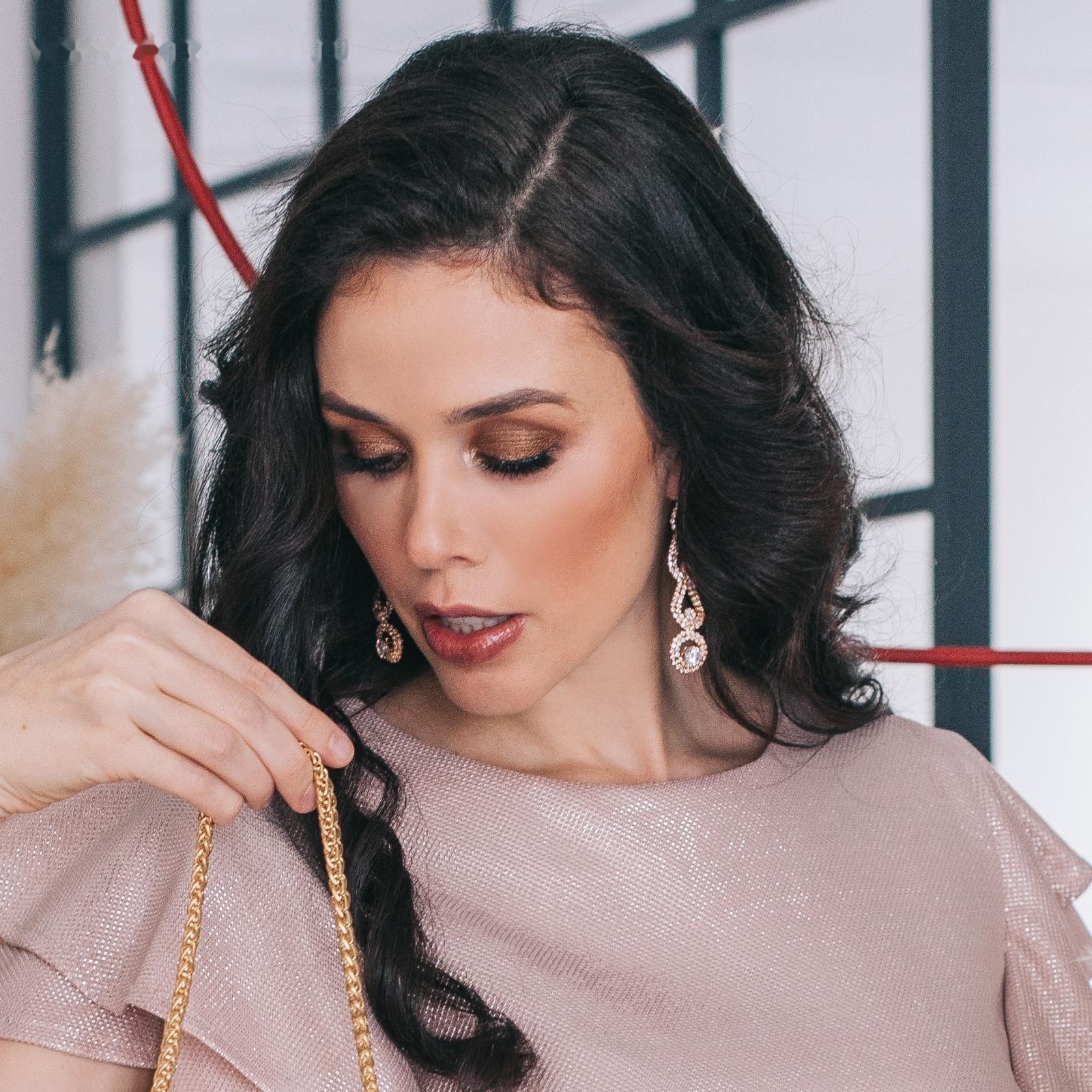 Серьги висячие со стразами 