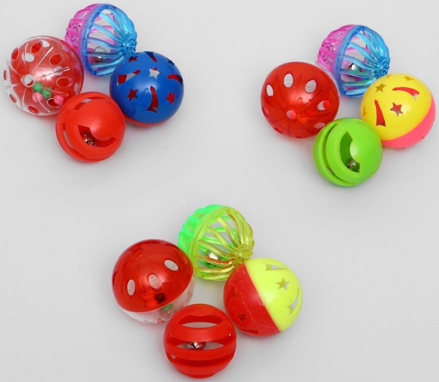 Набор из 4 шариков для кошек, микс цветов