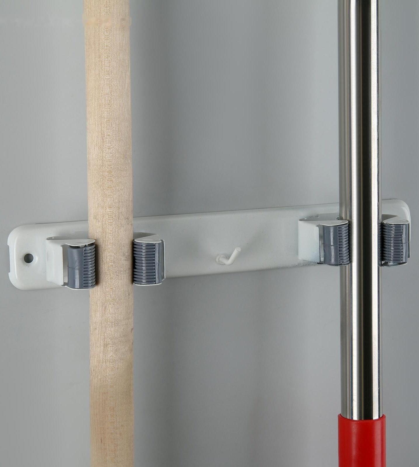 Держатель для уборочного инвентаря, 22×2,5×5 см, цвет бело-серый