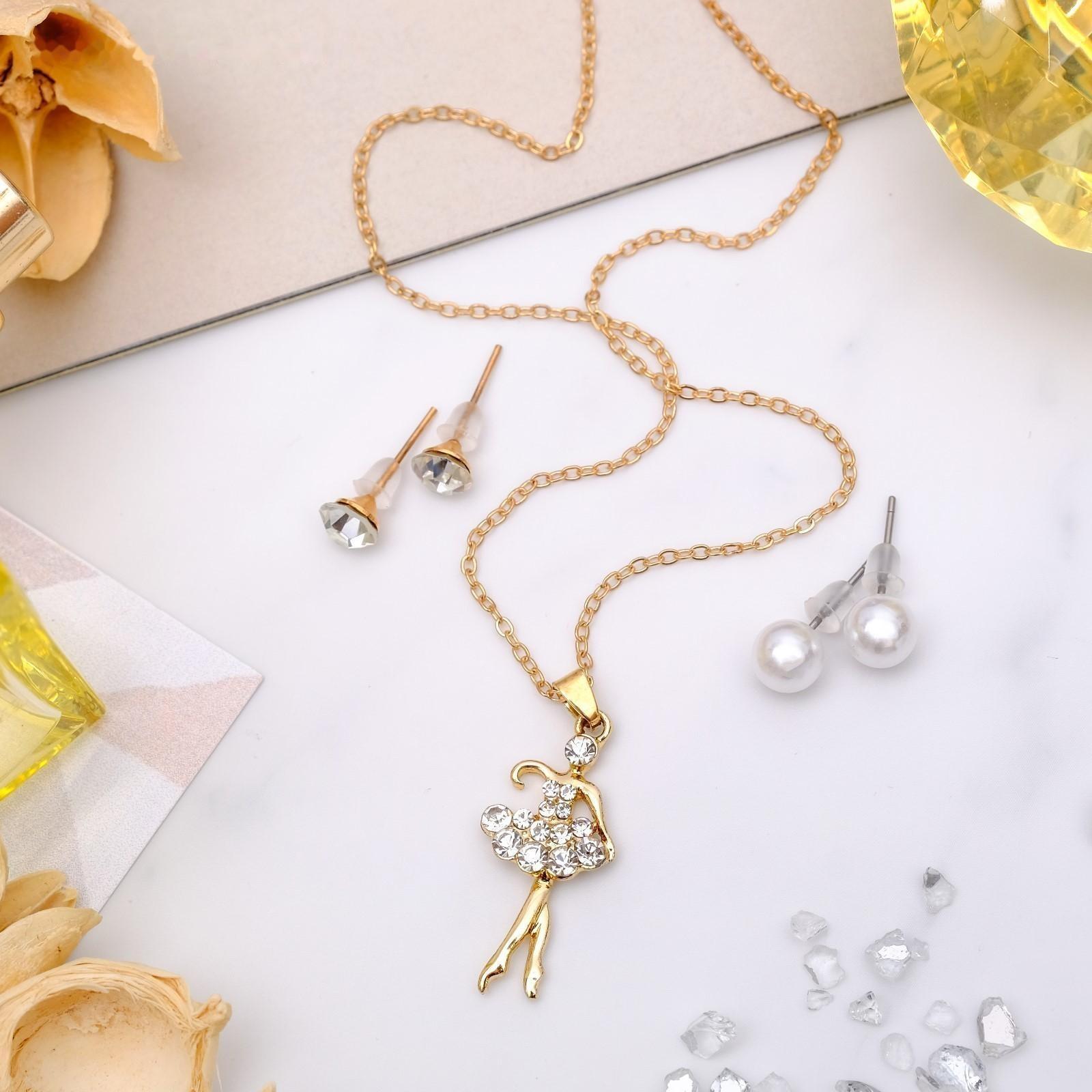 Гарнитур 5 предметов: 4 пары пуссет, кулон 