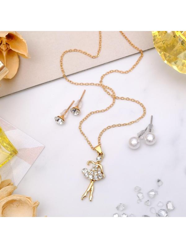 Гарнитур 5 предметов: 4 пары пуссет, кулон 