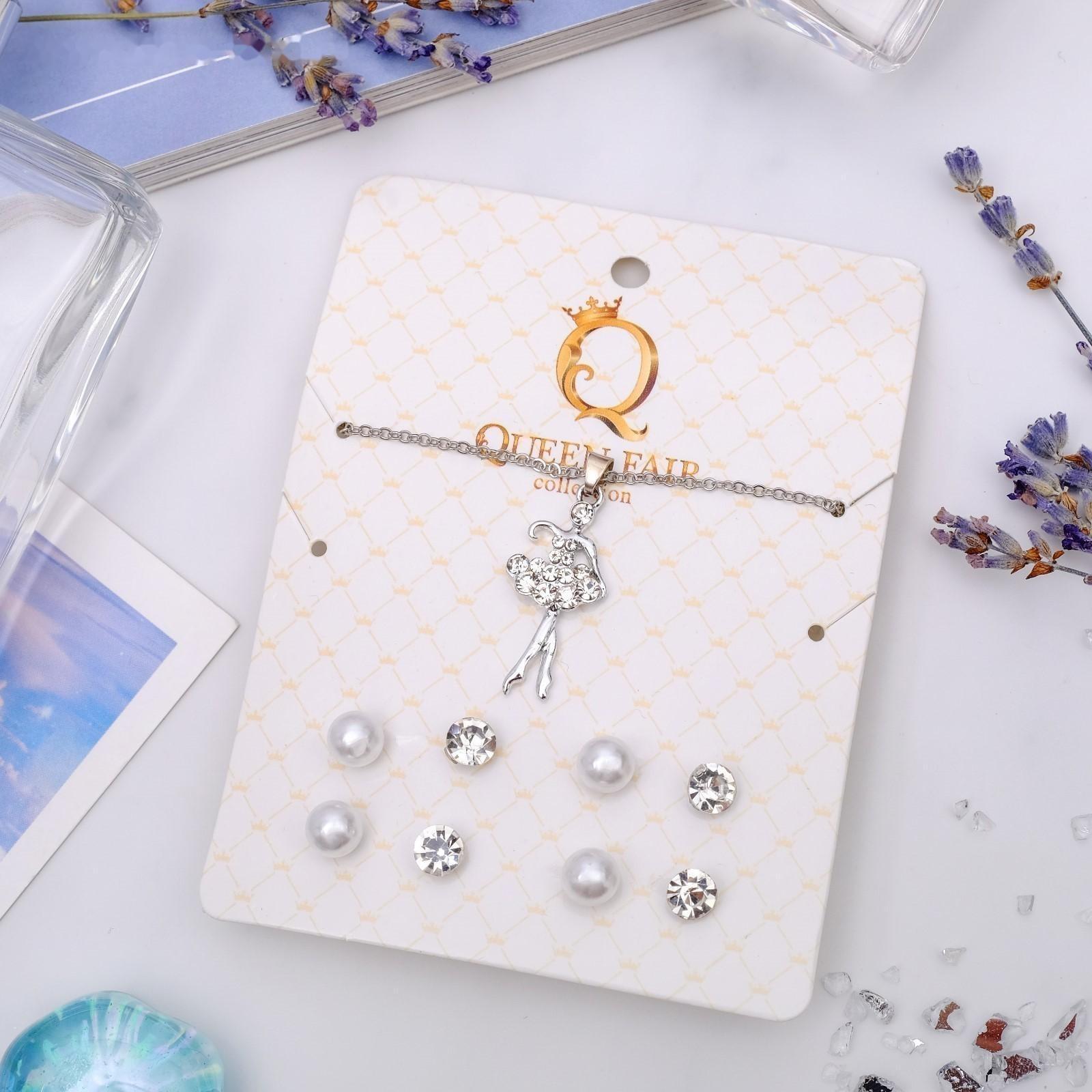 Гарнитур 5 предметов: 4 пары пуссет, кулон 