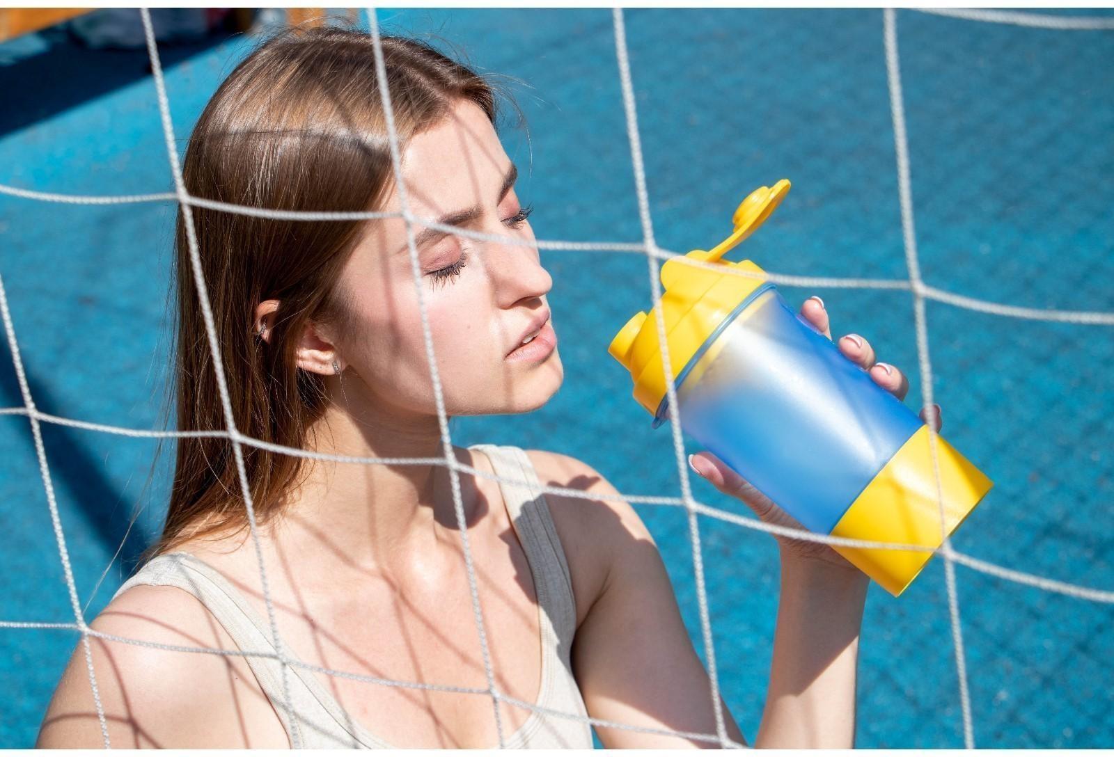 Шейкер спортивный с чашей под протеин, 500 мл