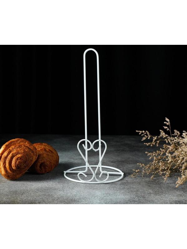 Подставка под бумажные полотенца Доляна «Сердце», 13,5×13,5×28 см, цвет белый