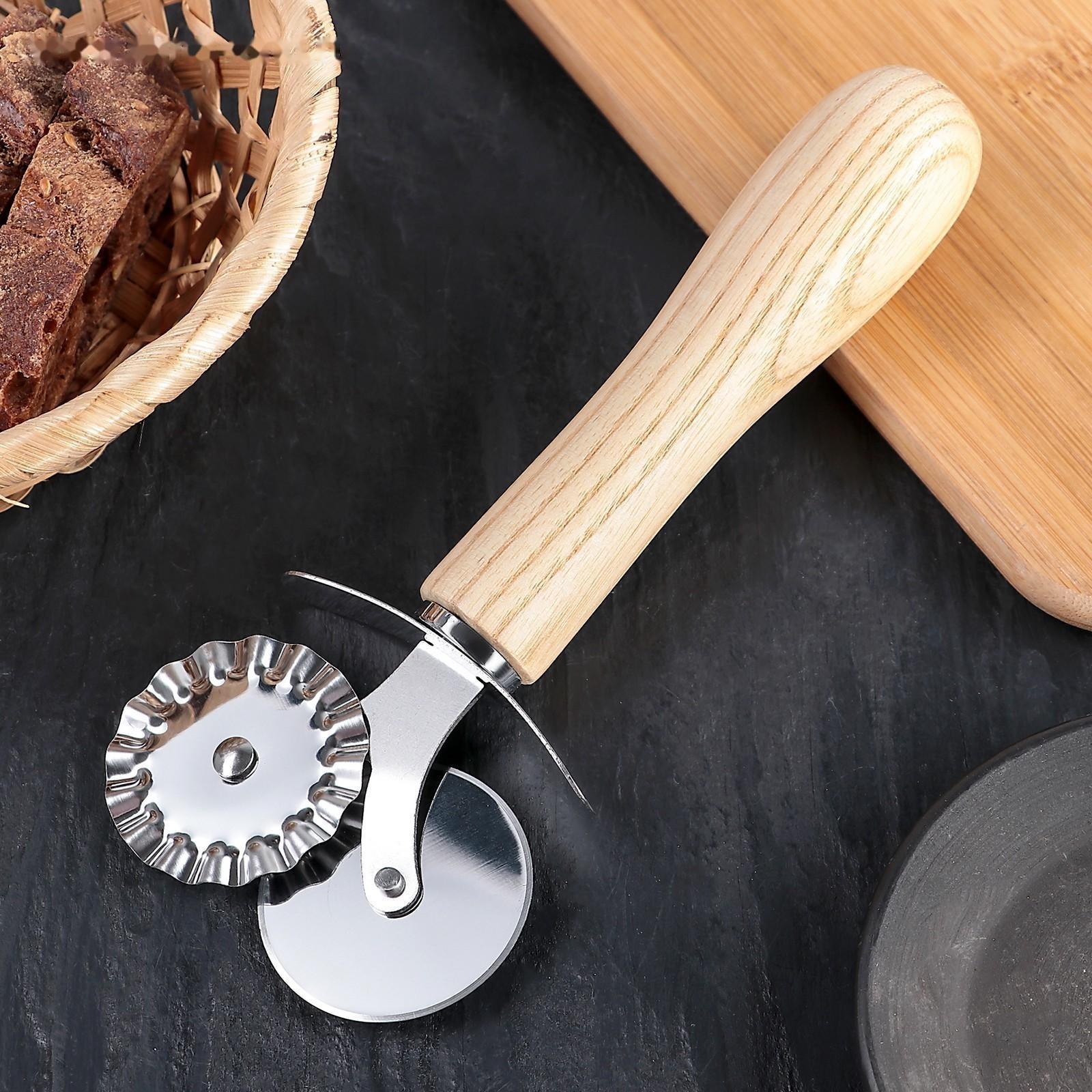 Нож для пиццы и теста Доляна «Кафу», 18,5 см, ручка из бразильской гевеи, цвет бежевый