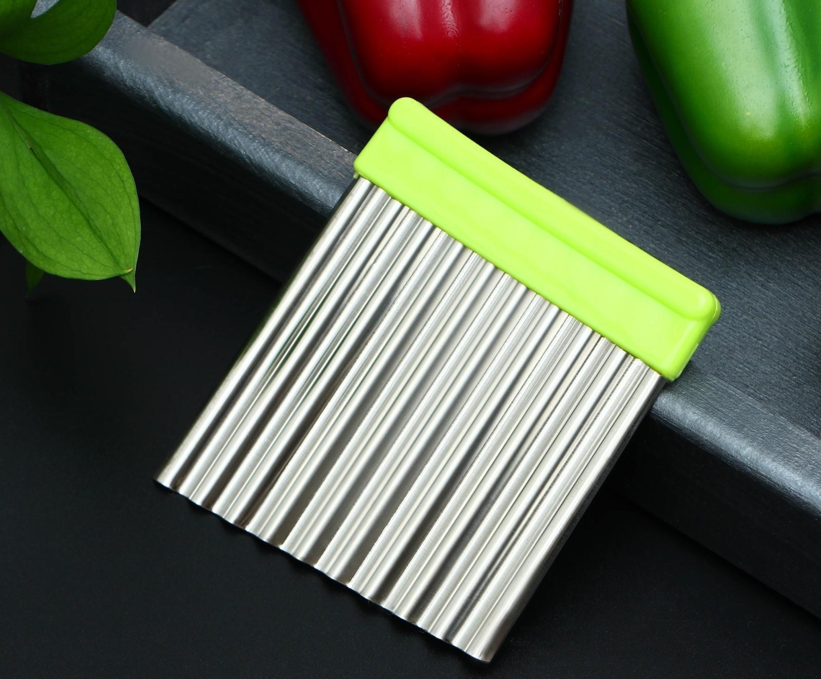 Овощерезка фигурная Доляна «Гребень», 10×9 см, цвет МИКС