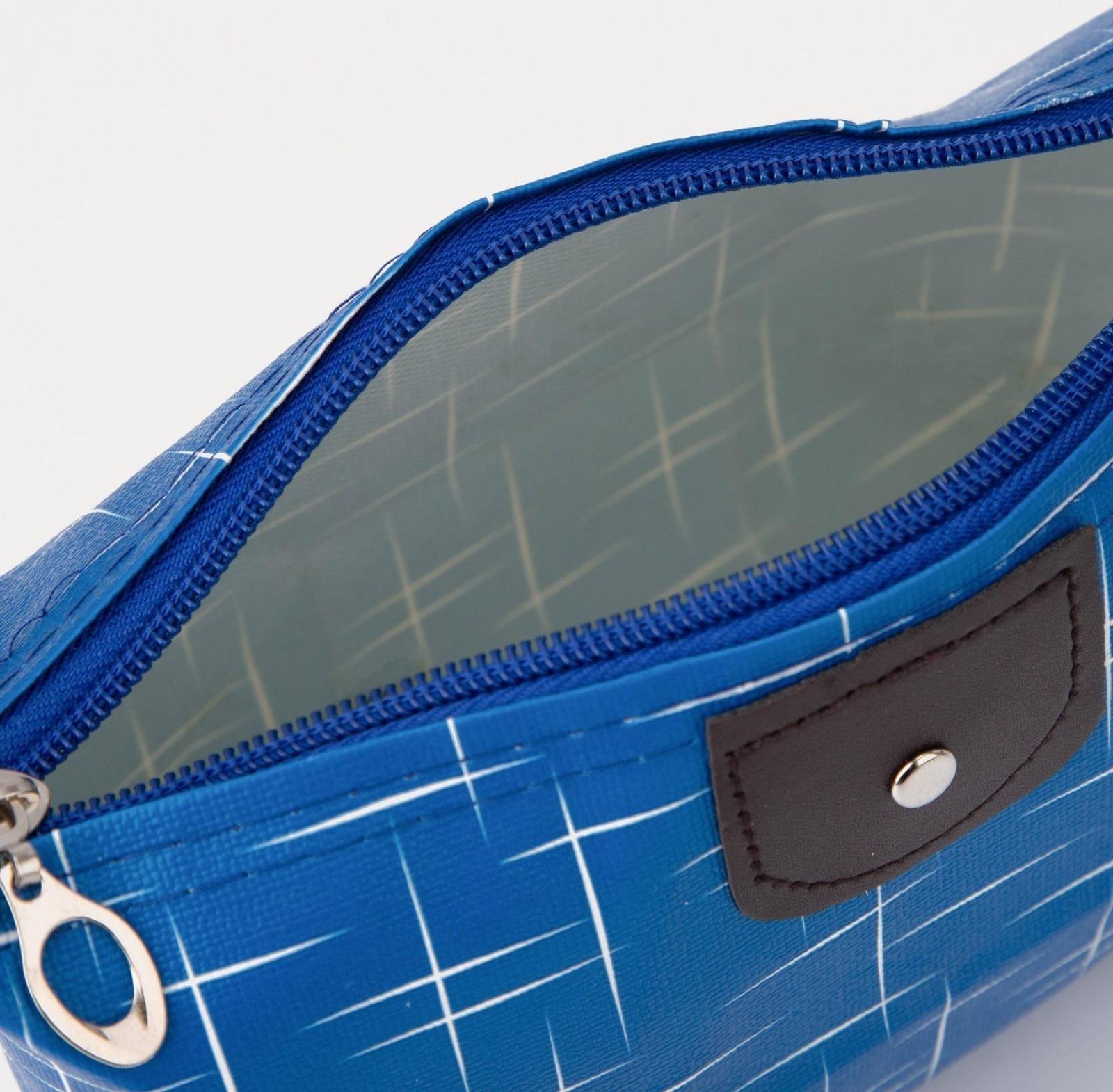 Косметичка на молнии, цвет синий