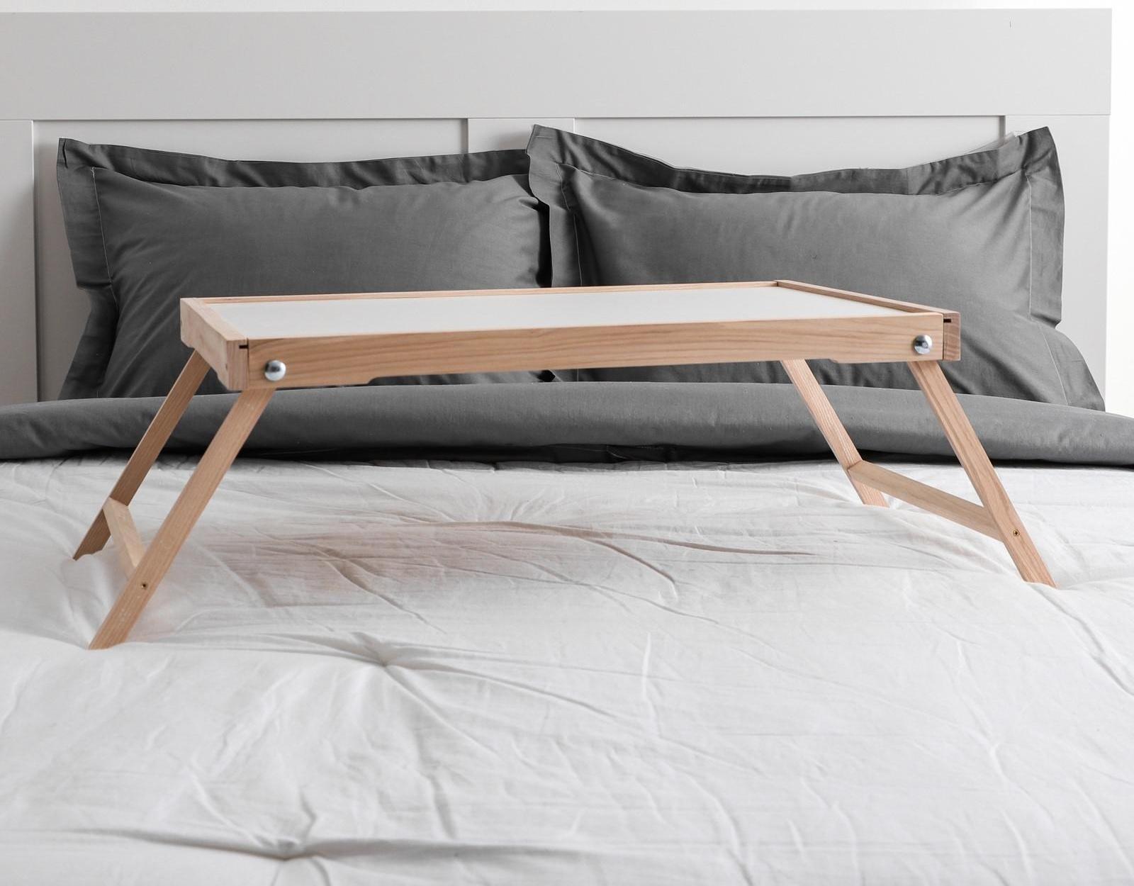 Столик для завтрака 