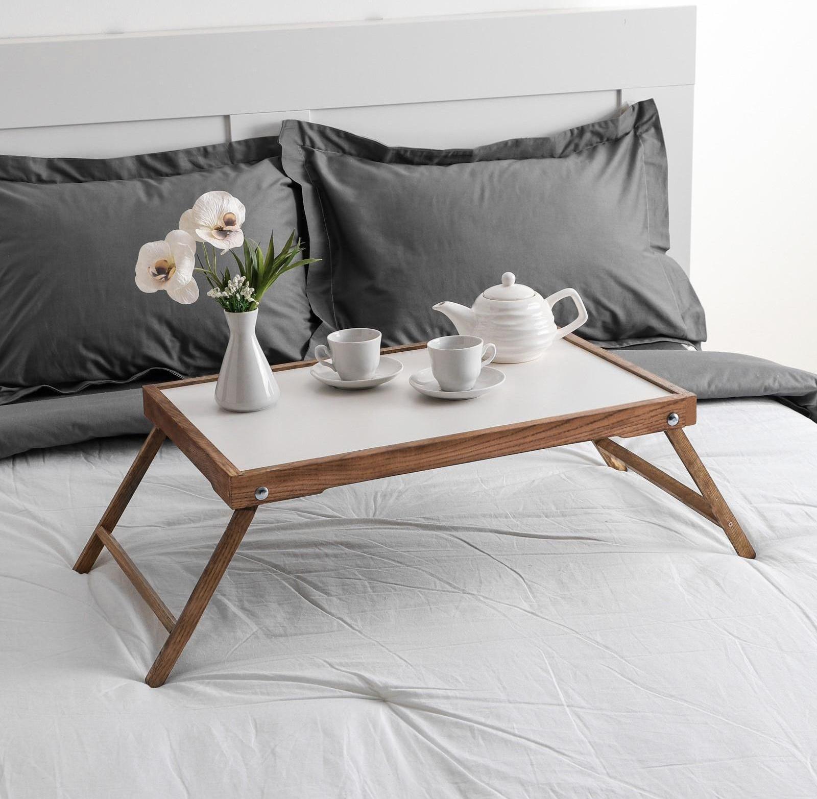 Столик для завтрака 