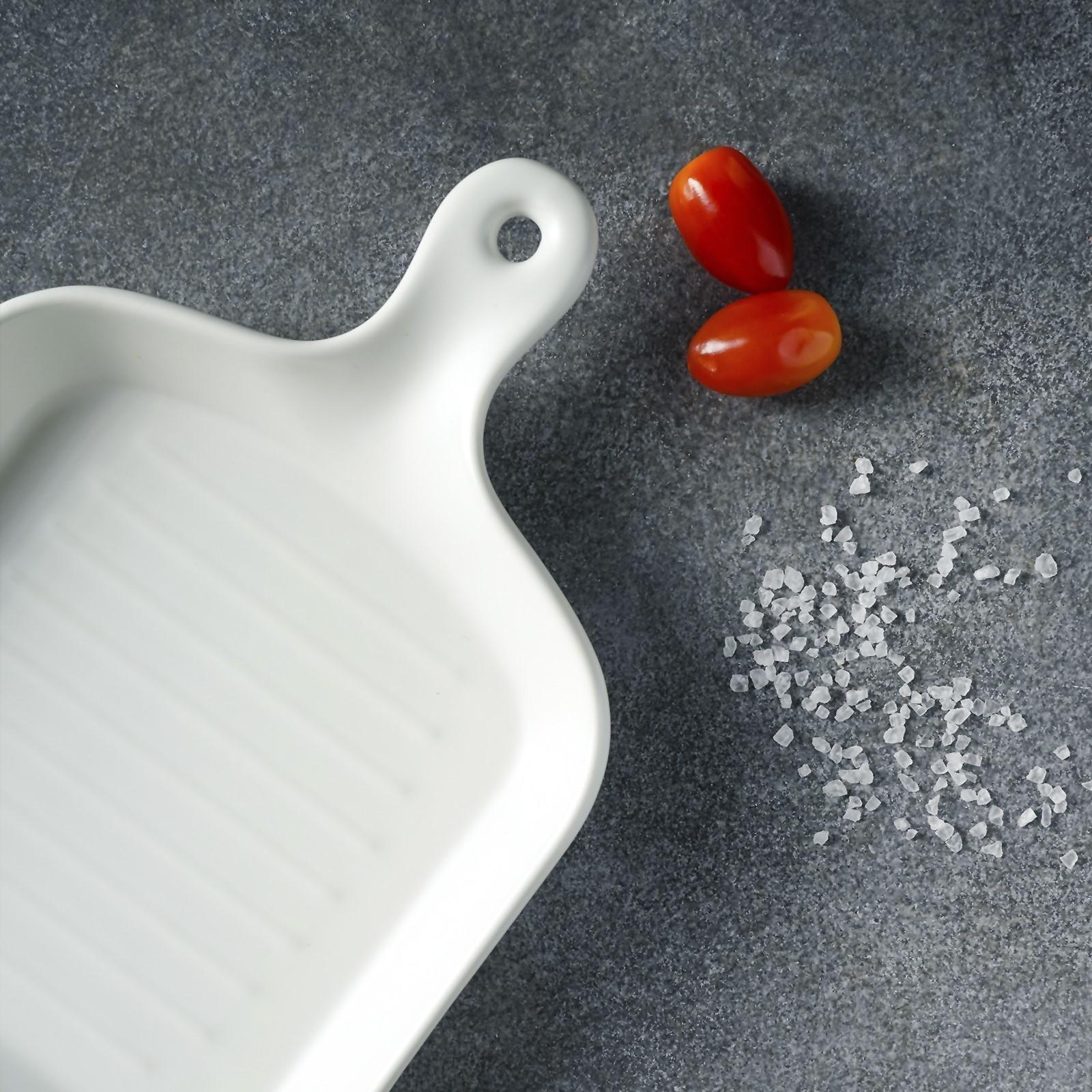 Блюдо из жаропрочной керамики для подачи Доляна «Сковорода-гриль», 23×16×3 см, цвет белый