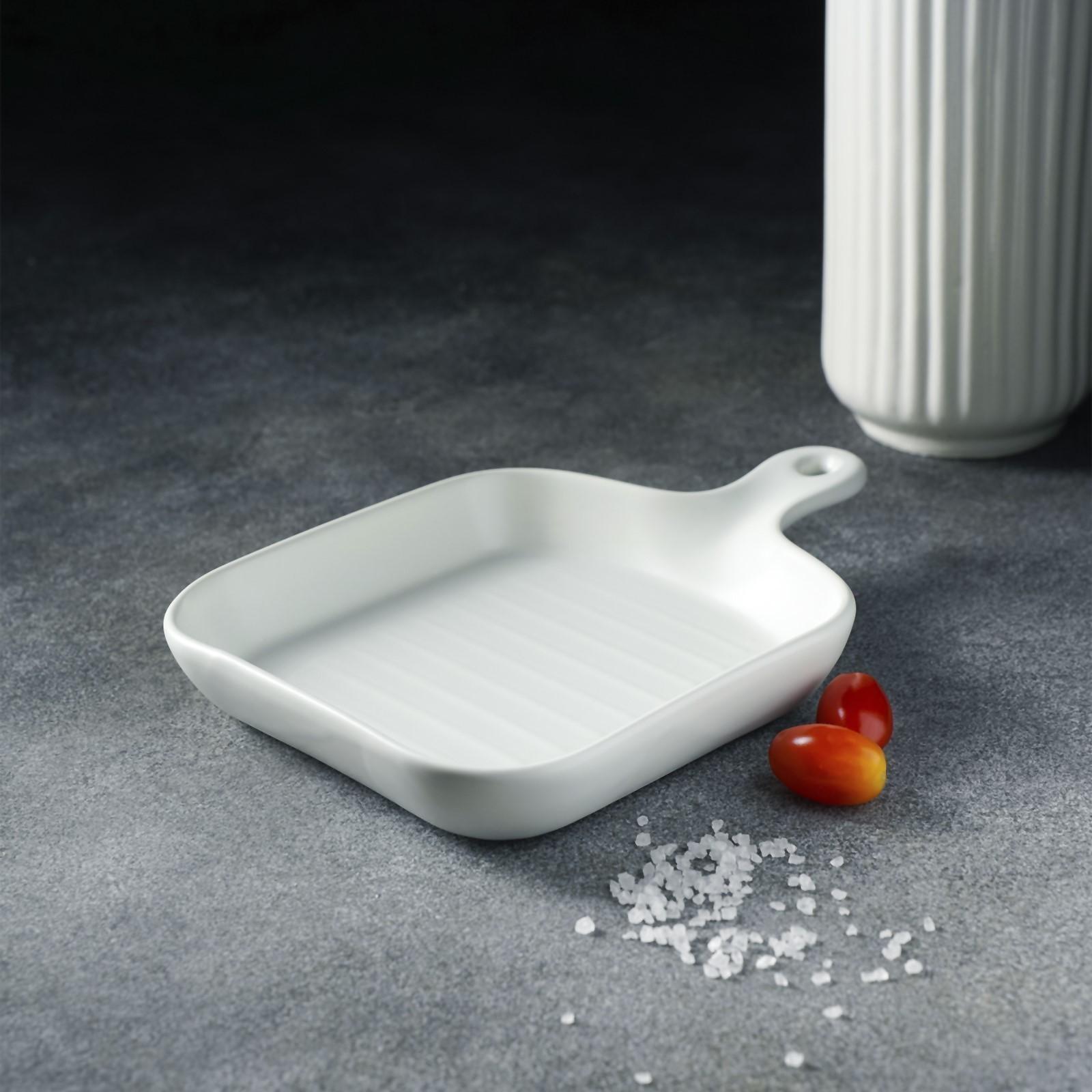 Блюдо из жаропрочной керамики для подачи Доляна «Сковорода-гриль», 23×16×3 см, цвет белый