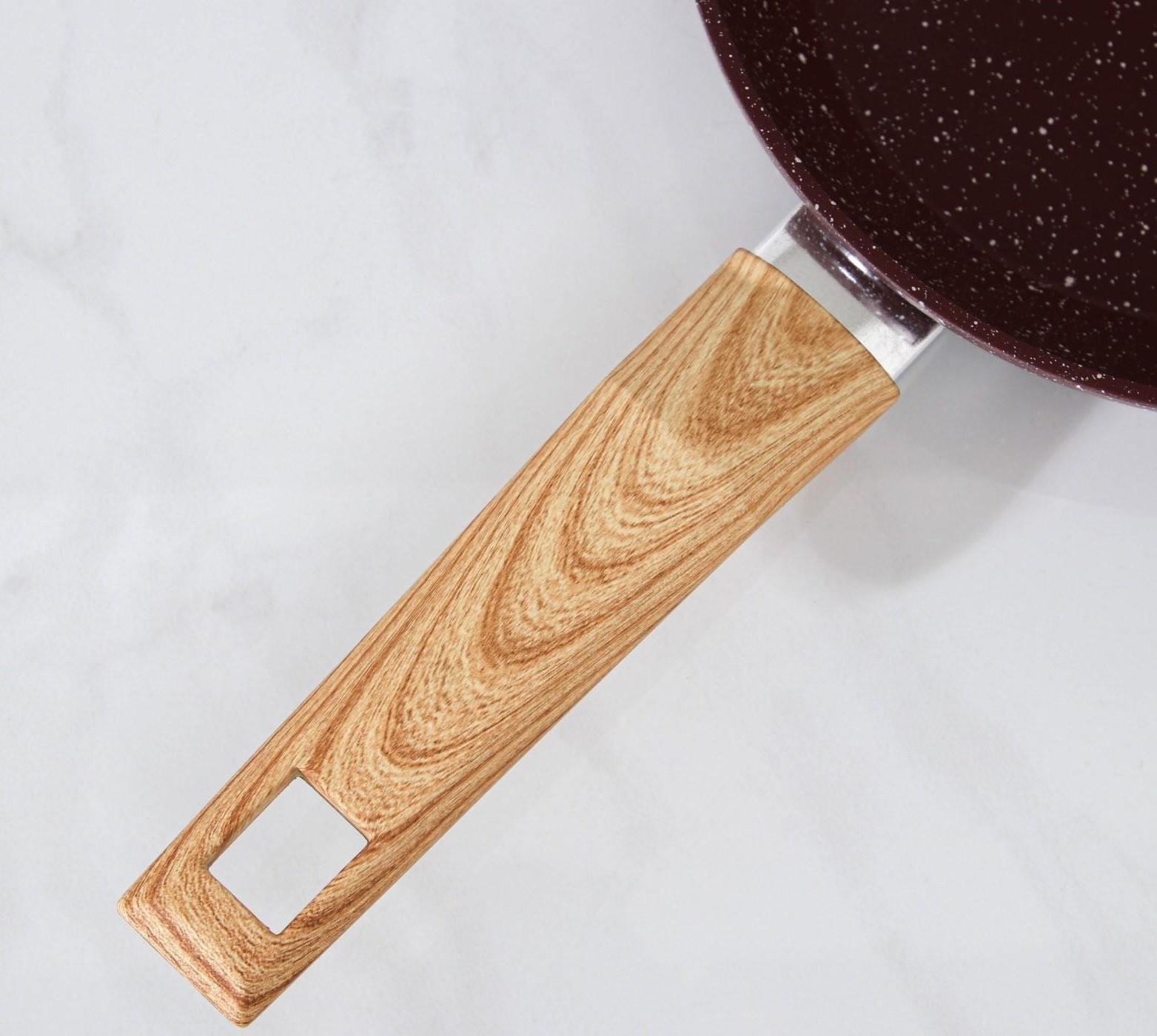 Сковорода кованая Magistro Natural. Brown, d=20 см, ручка soft-touch, антипригарное покрытие, индукция, цвет коричневый