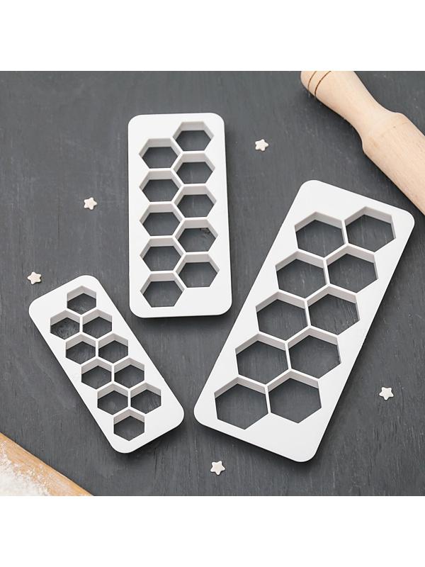 Набор выемок для марципана и теста Доляна «Фигуры. Соты», 3 шт: 19,5×8 см, 16×6,5 см, 12×5 см