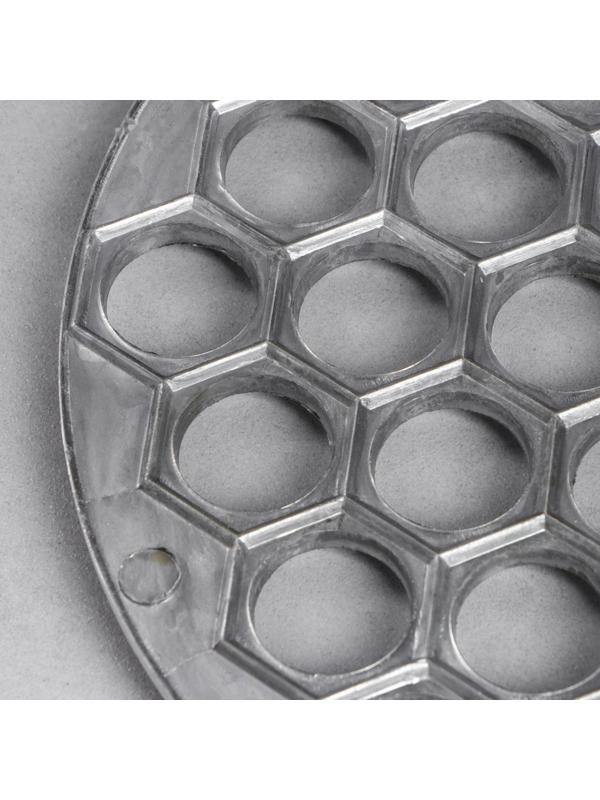 Пельменница алюминиевая, тяжелая, d=25 см, диаметр 2.5 см, 37 ячеек