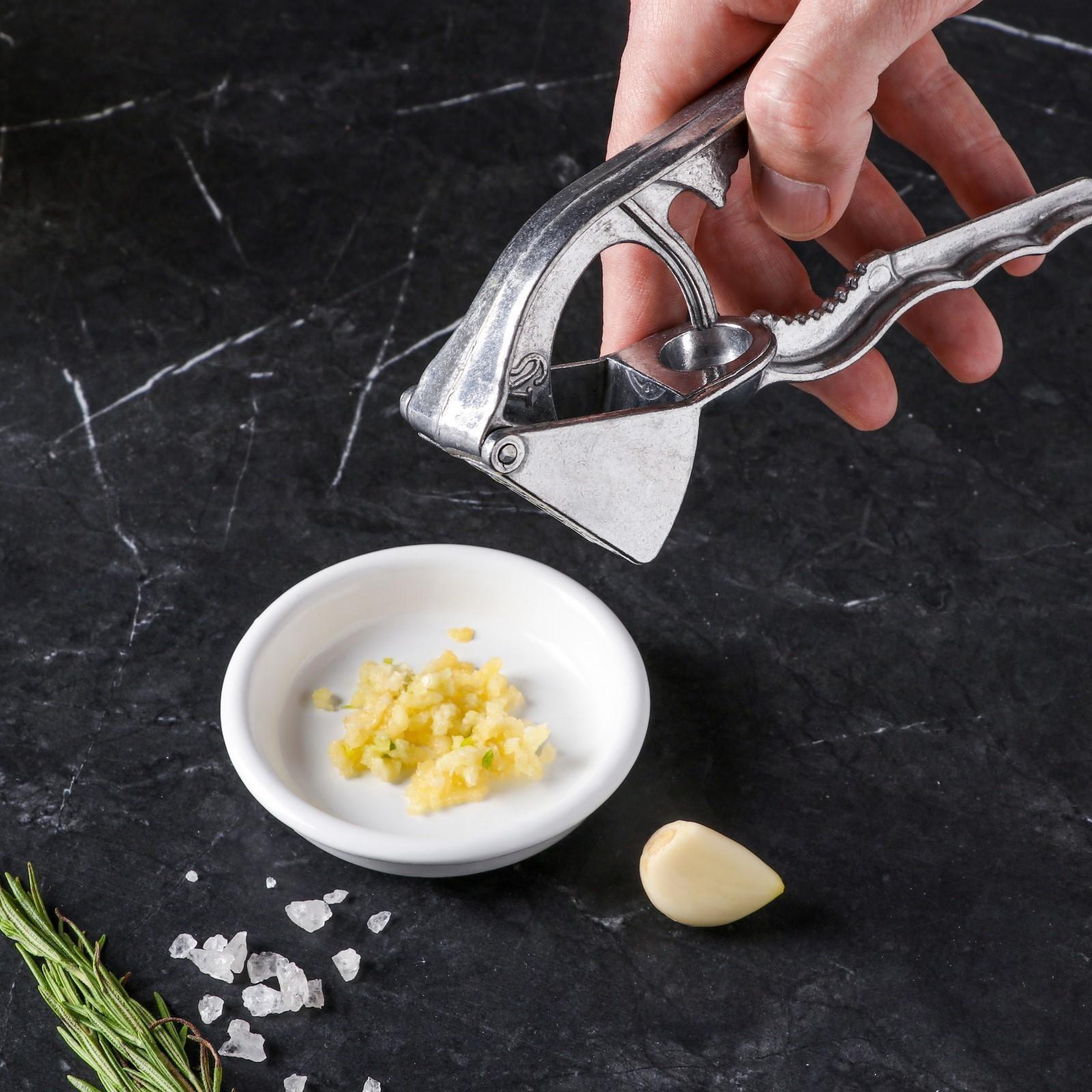 Пресс для чеснока алюминиевый 