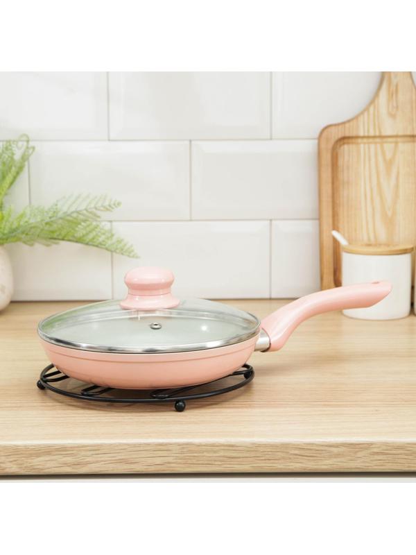 Подставка под горячее на ножках «Столовые приборы», 20×20×2 см