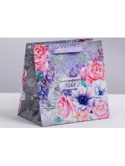 Пакет крафтовый квадратный «Цветочный вихрь», 30 × 30 × 12 см