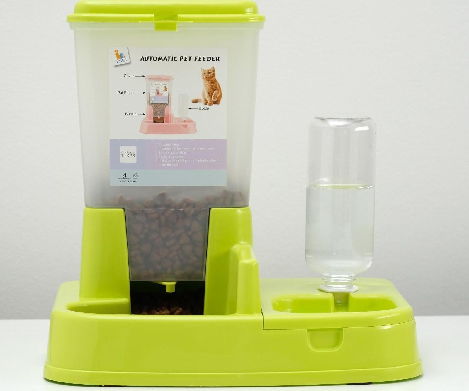 Комплекс: контейнер для корма (1,5 кг), съемная миска и поилка, зеленый