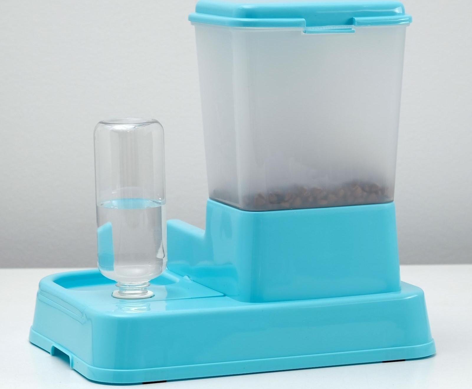 Комплекс: контейнер для корма (1,5 кг), съемная миска и поилка, голубой