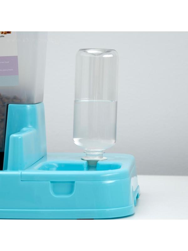 Комплекс: контейнер для корма (1,5 кг), съемная миска и поилка, голубой