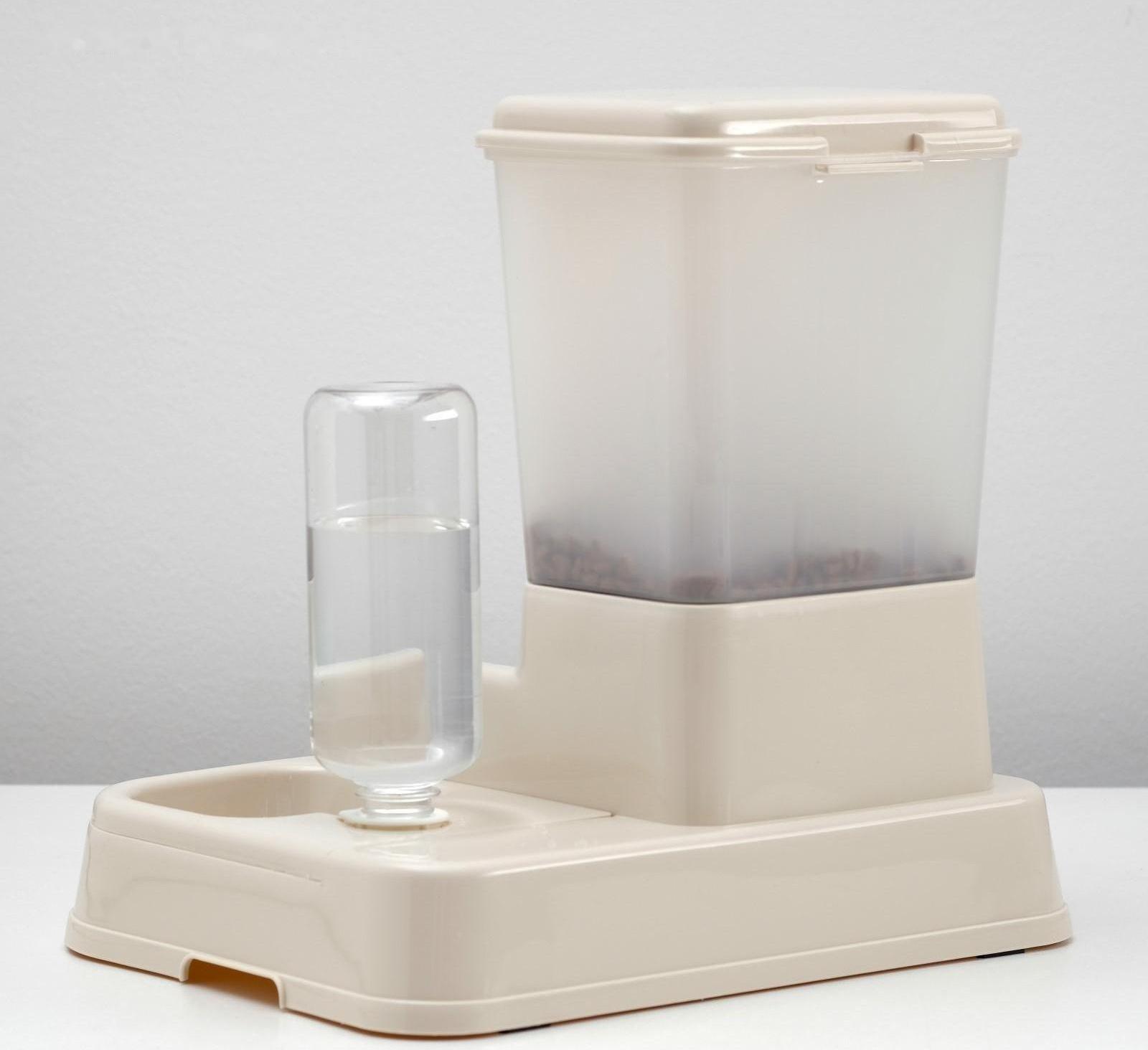 Комплекс: контейнер для корма (1,5 кг), съемная миска и поилка, бежевый