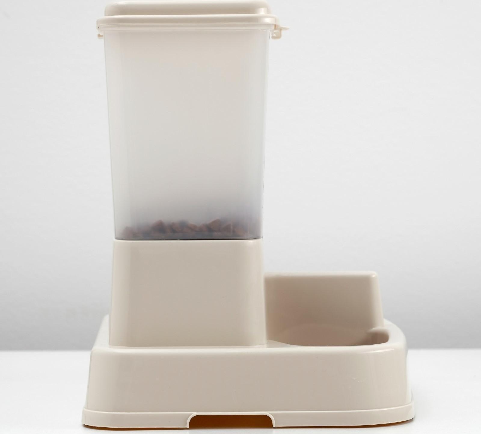 Комплекс: контейнер для корма (1,5 кг), съемная миска и поилка, бежевый