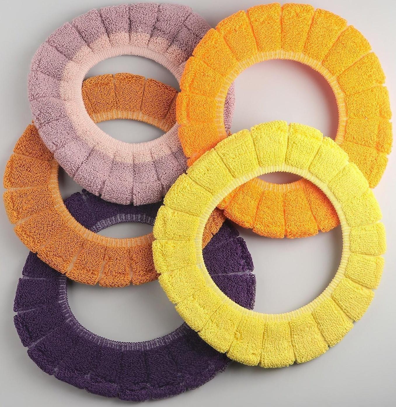 Чехол на сиденье для унитаза на резинке «Полоски», 31,5×31,5 см, 75 г, цвет МИКС