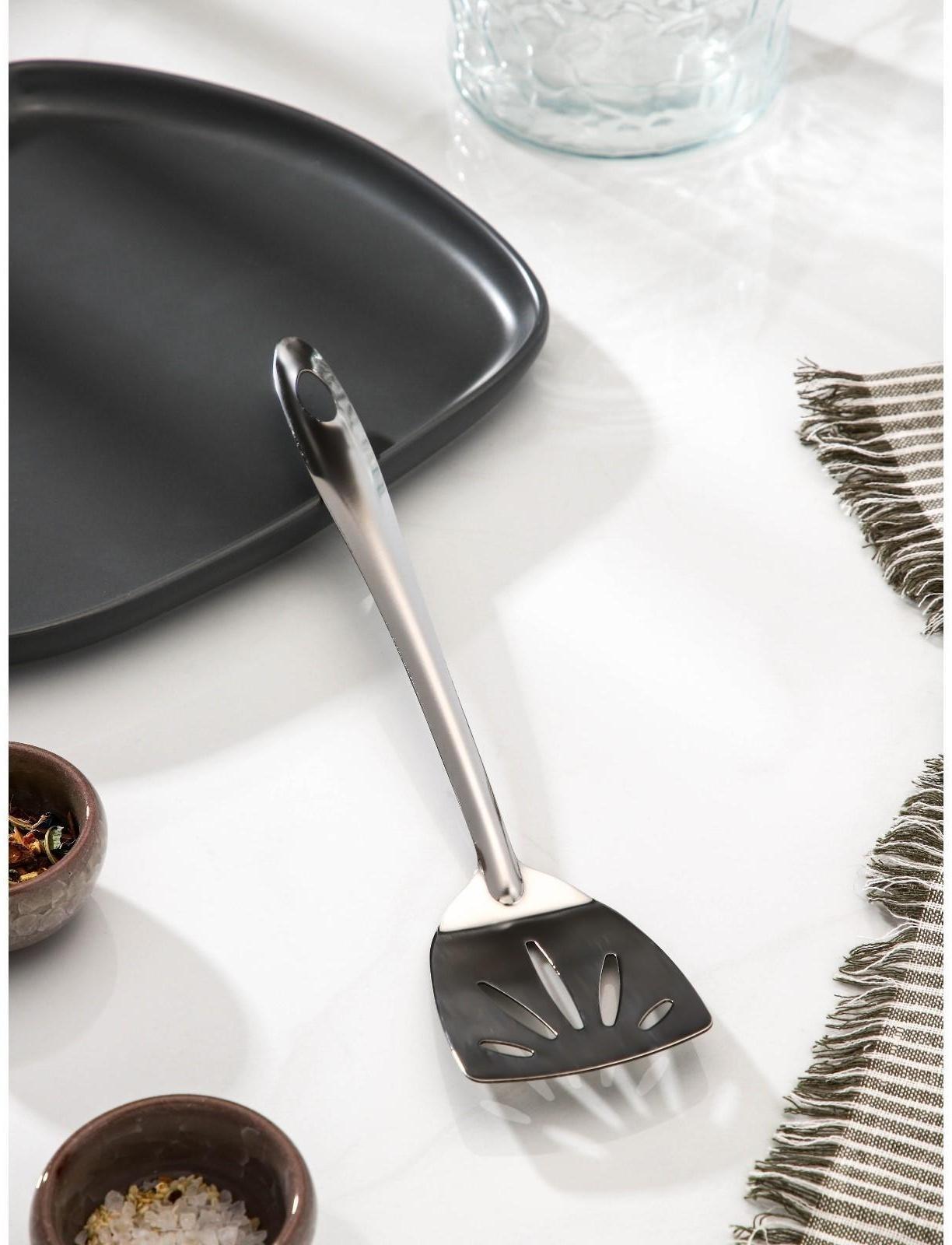 Лопатка из нержавеющей стали Доляна «Хозяюшка», с отверстиями, h=28 см, цвет серебряный