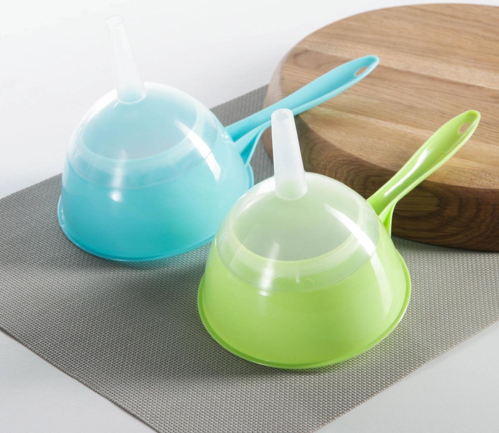 Воронка-сито пластиковая «Комбо», 24,5×12×14,5 см, цвет МИКС