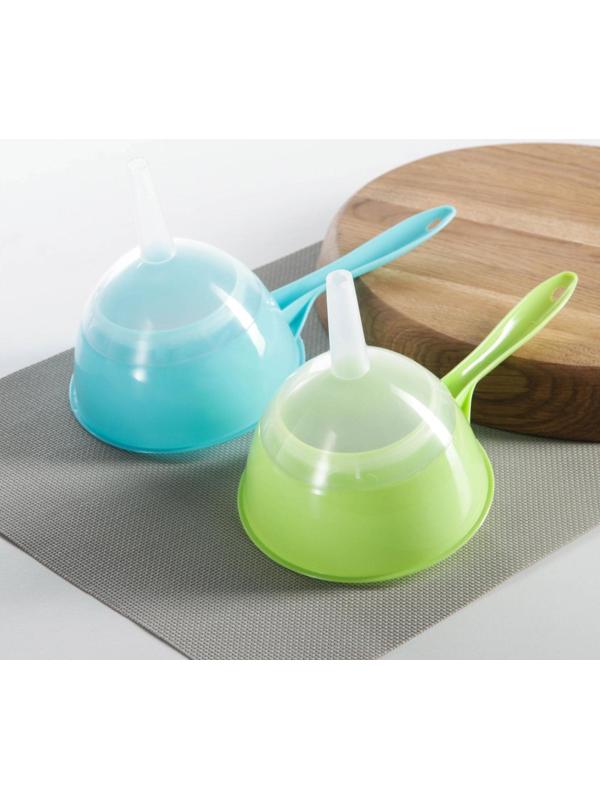 Воронка-сито пластиковая «Комбо», 24,5×12×14,5 см, цвет МИКС