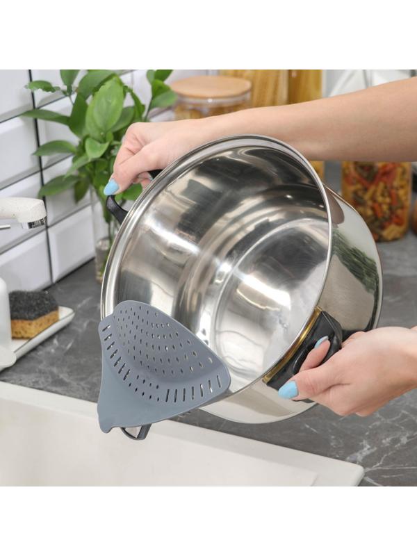 Дуршлаг кухонный-слив на прищепке, 12×18,5 см, цвет МИКС