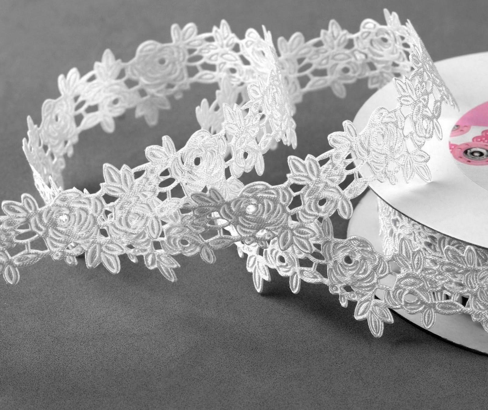 Лента фигурная «Розы», 25 мм, 9 ± 0,5 м, цвет белый