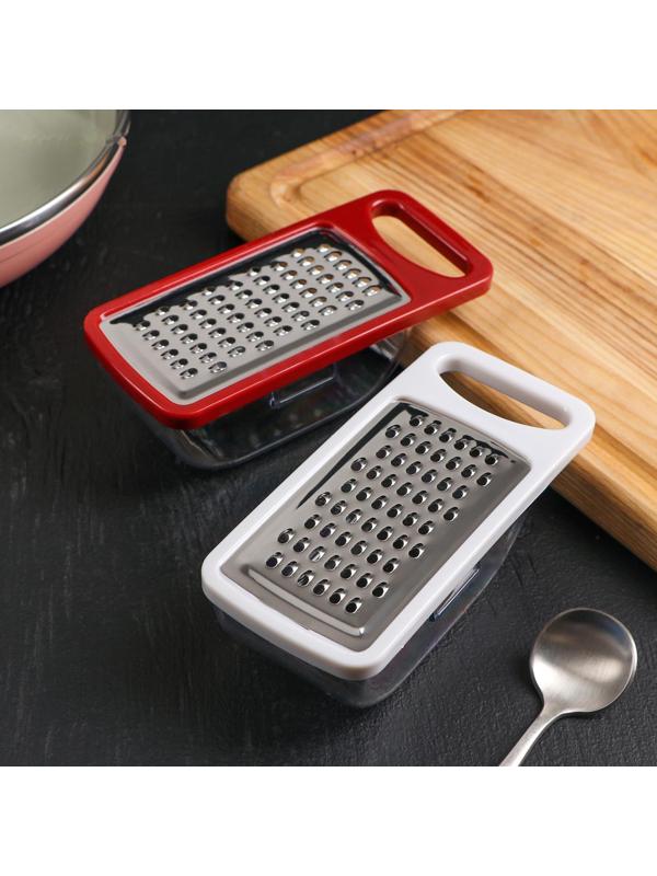 Тёрка с контейнером для детского питания Доляна «Алиса», 13×6×4 см, АБС-пластик, цвет МИКС